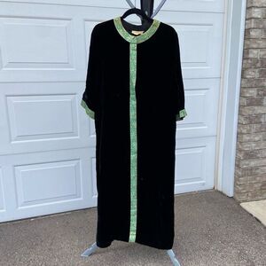 VTG 1960s B. Cohen Lord & Taylor Black Velvet Kaftan Gold Green Trim Hostess Gow